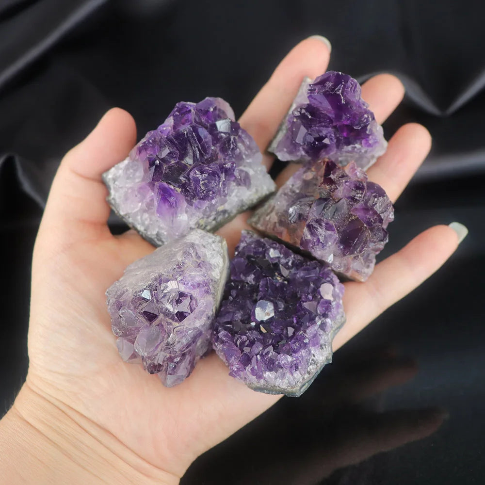 Natural Amethyst Geode Quartz Crystal Point – Healing Mineral Stone for Energy & Home Decor (30–50mm)