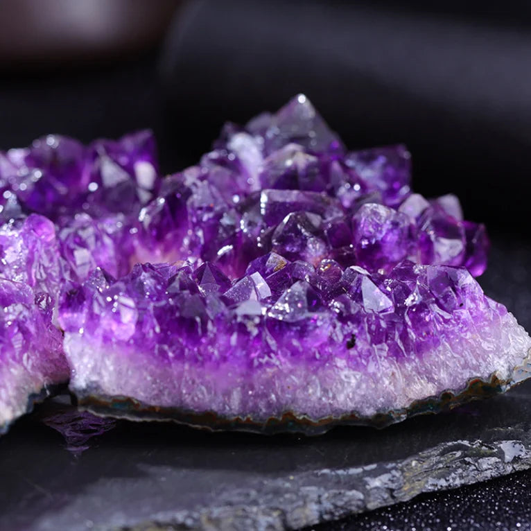 Natural Amethyst Geode Quartz Crystal Point – Healing Mineral Stone for Energy & Home Decor (30–50mm)