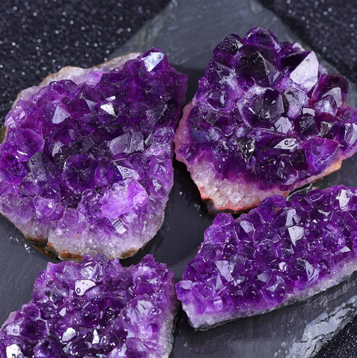 Natural Amethyst Geode Quartz Crystal Point – Healing Mineral Stone for Energy & Home Decor (30–50mm)