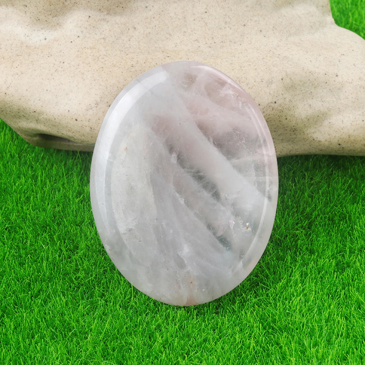 Quartz Thumb Worry Stone – Healing Crystal Oval for Chakra Energy & Meditation
