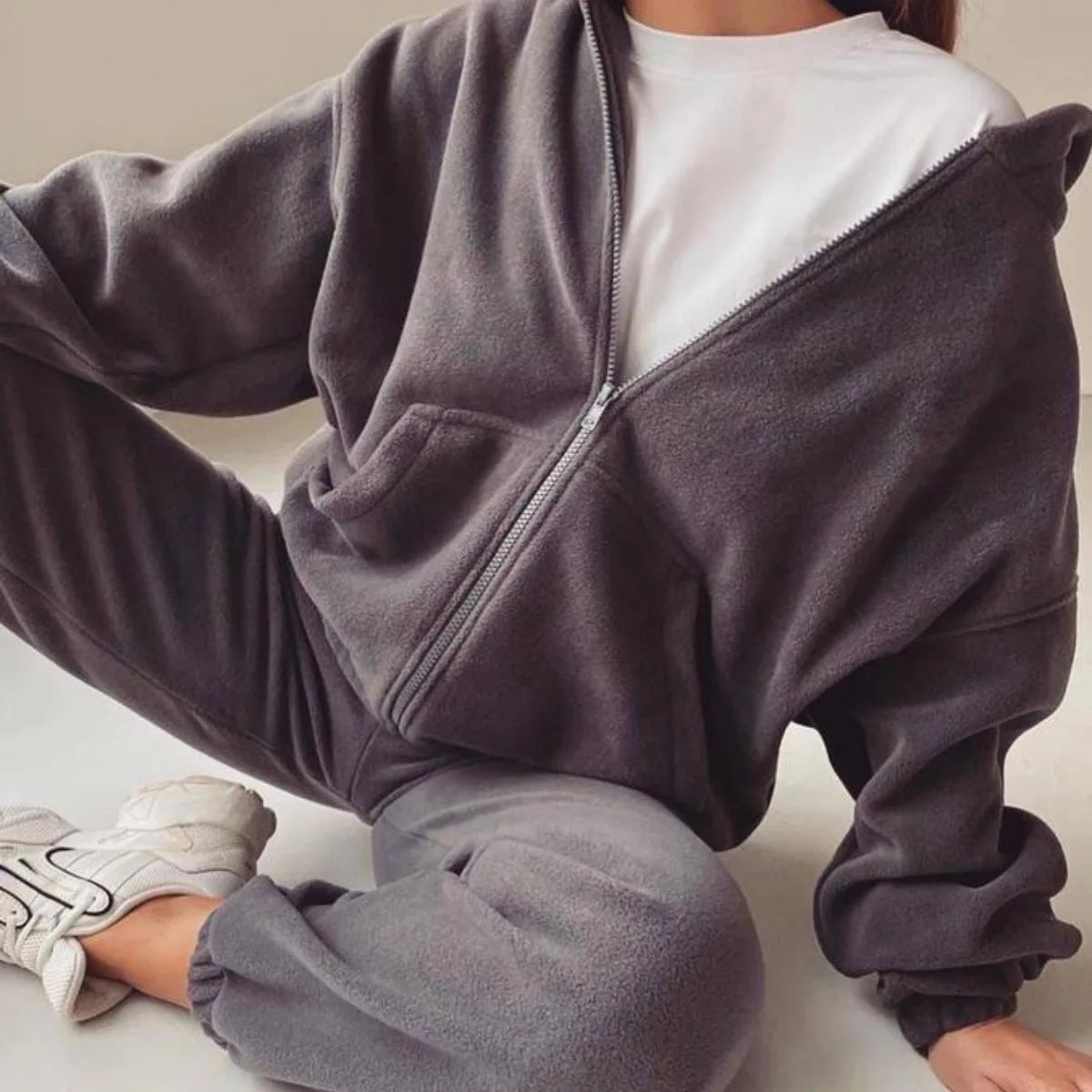 Women’s Two-Piece Loose Sports Sweater & Pants Set