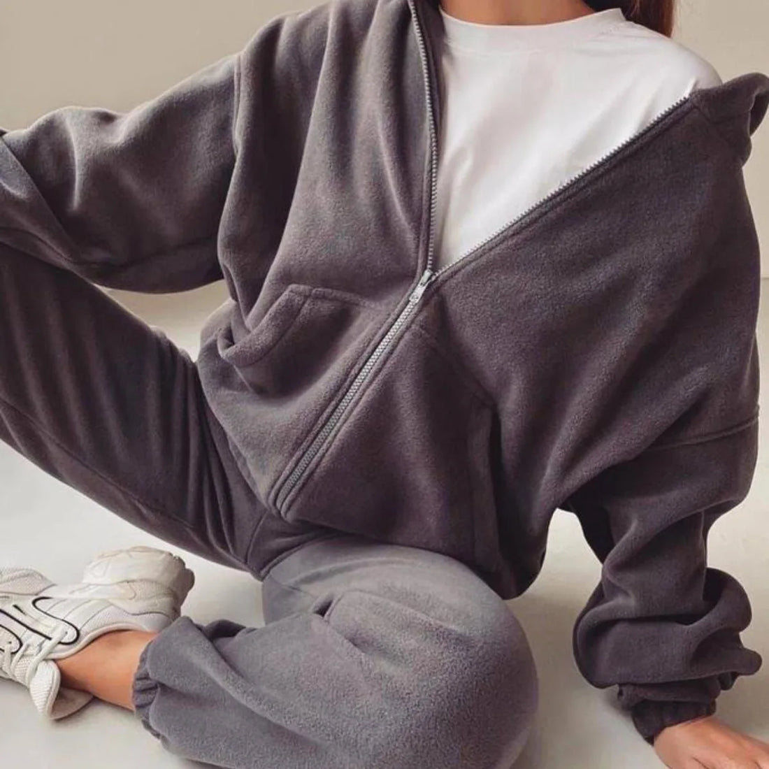 Women’s Two-Piece Loose Sports Sweater & Pants Set