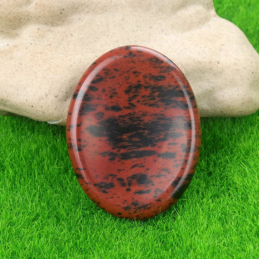 Quartz Thumb Worry Stone – Healing Crystal Oval for Chakra Energy & Meditation