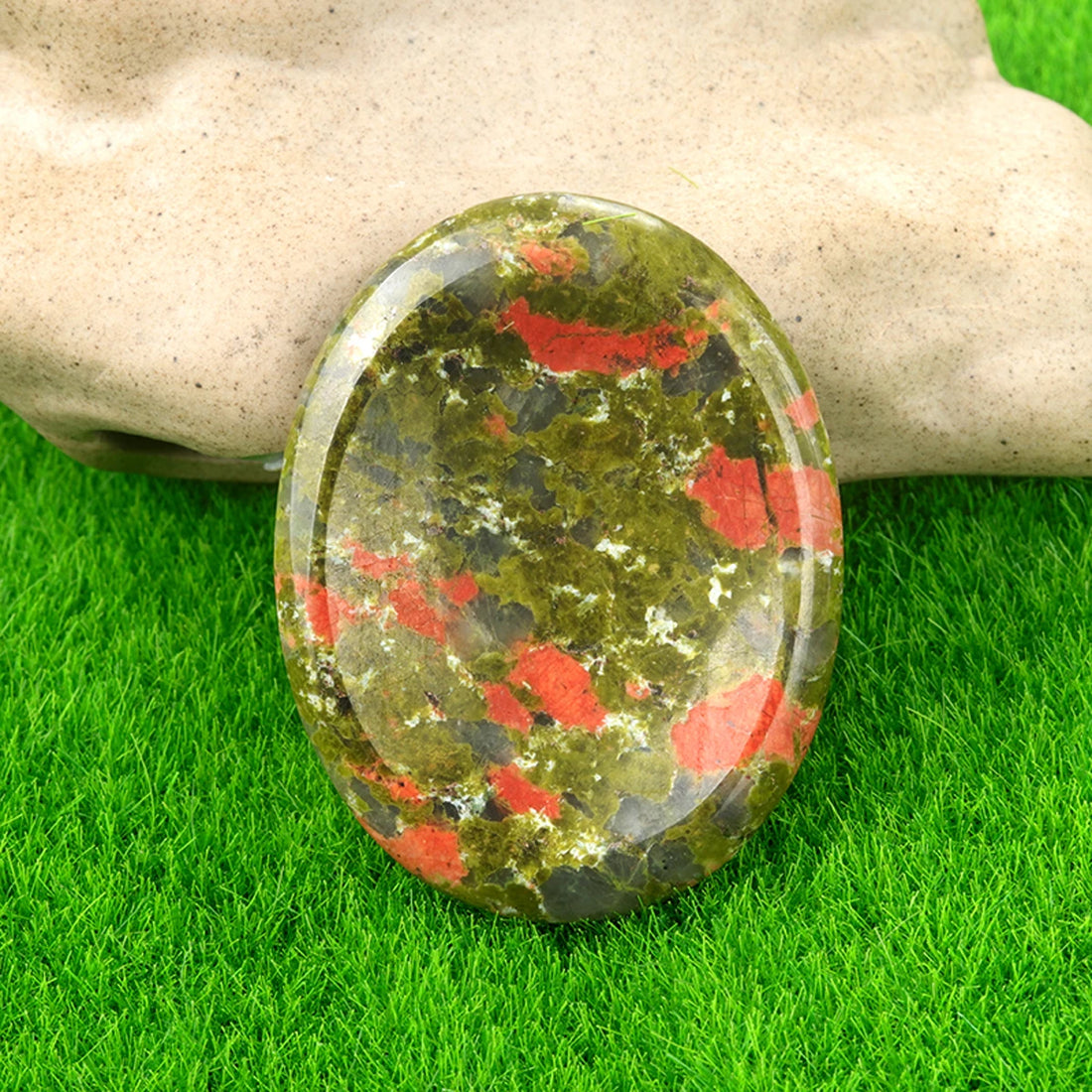Quartz Thumb Worry Stone – Healing Crystal Oval for Chakra Energy & Meditation